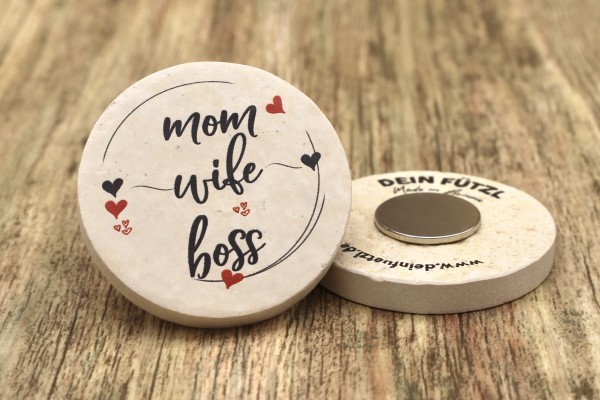 WBY Mom Wife Boss - Kühlschrankmagnet 48mm